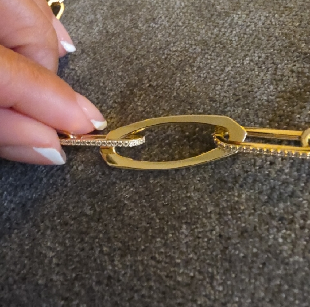 Kendra Choker Gold Link Chain Necklace with Pavé Accent - Picture 3 of 3